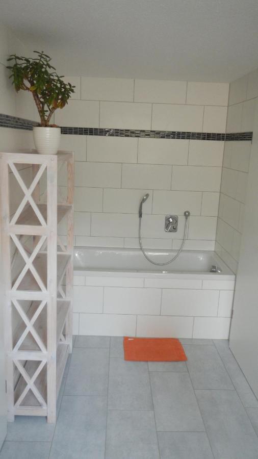 Ferienwohnung Burgblick Im Neuffener Tal Mit Sauna Und Wallbox Frickenhausen  Exterior photo